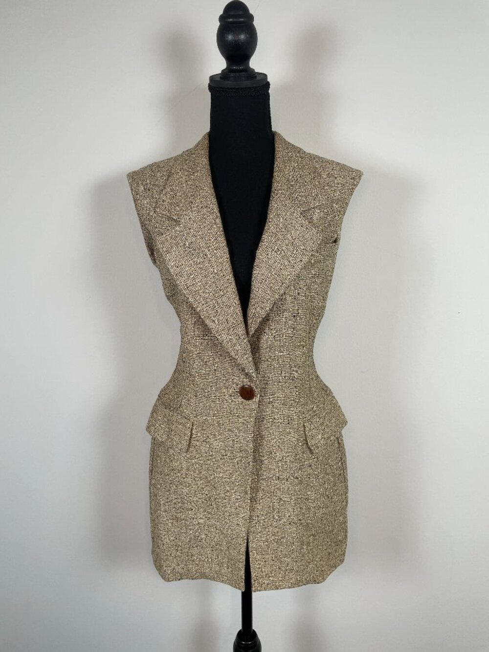 MAX MARA Vintage Made in Italy sleeveless longline tailored vest